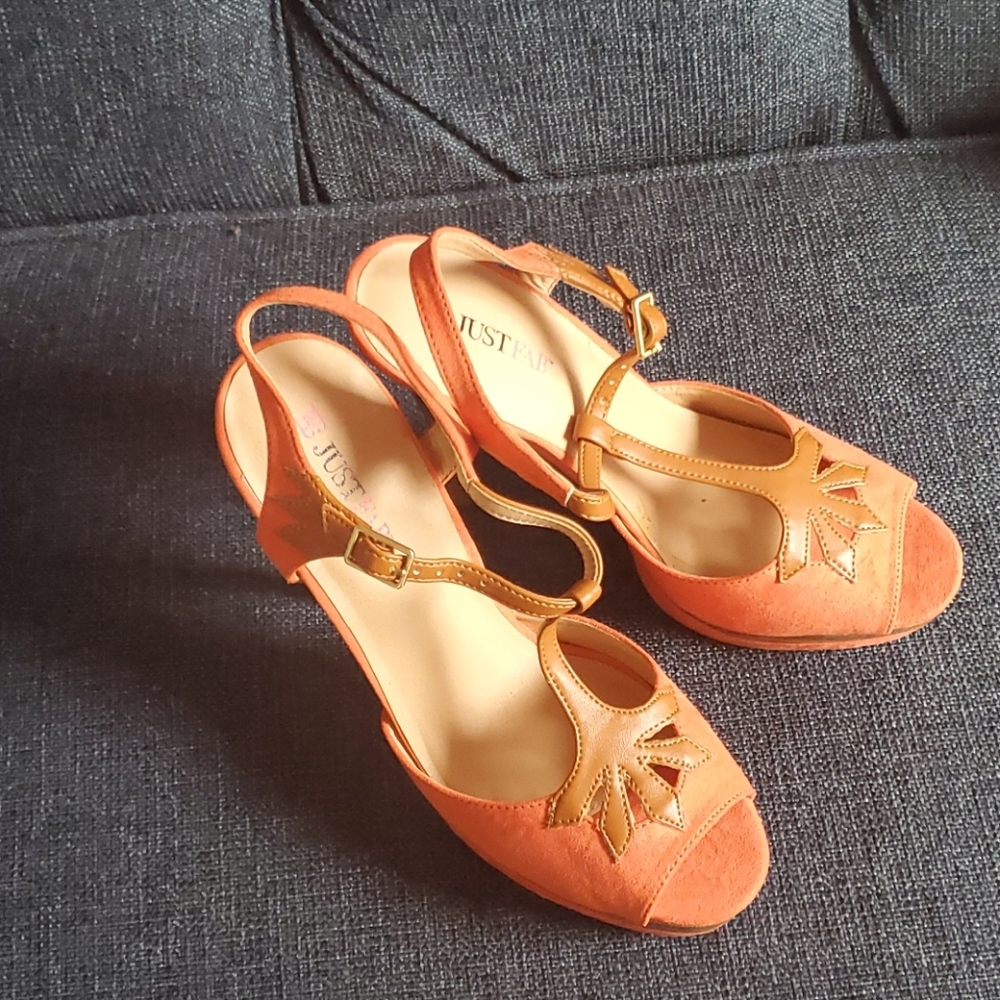 Platform shoes